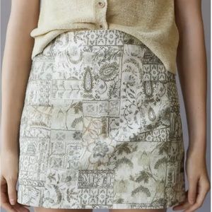 EUC Urban Outfitters BDG Womens Tapestry Mini Skirt Neutral Motif Size Small